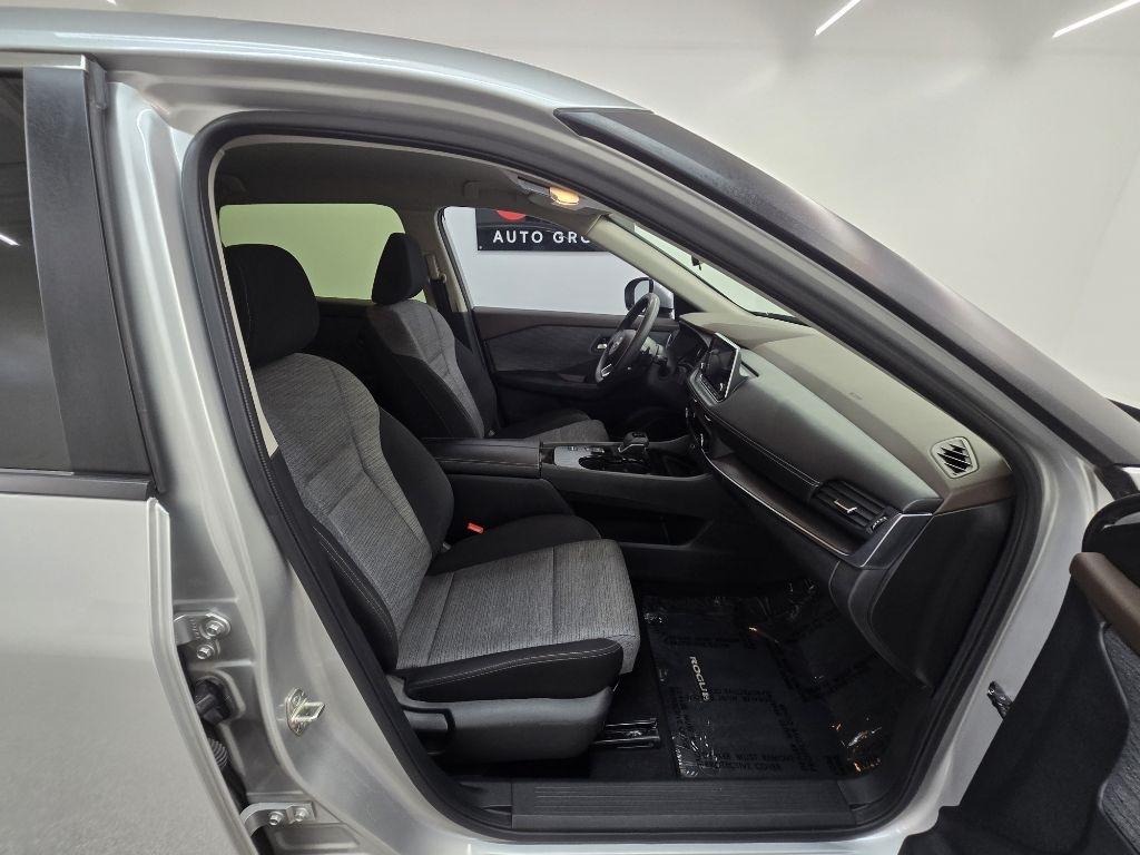 Nissan Rogue SV 2023
