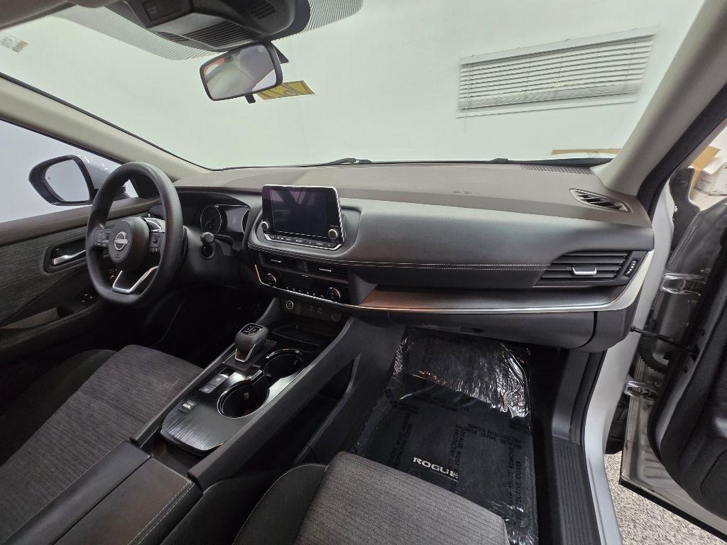 Nissan Rogue SV 2023
