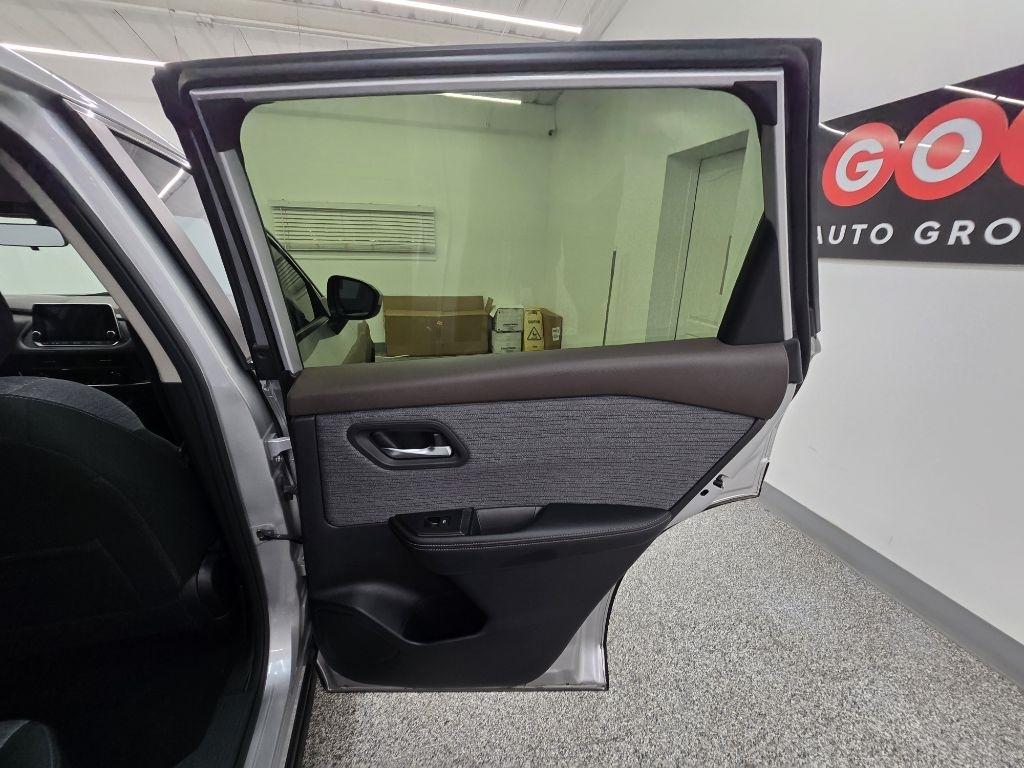 Nissan Rogue SV 2023