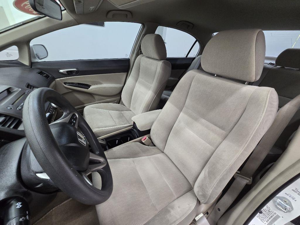 Honda Civic LX Sedan 5-Speed AT 2009