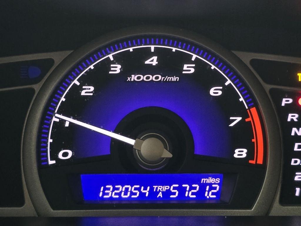 Honda Civic LX Sedan 5-Speed AT 2009
