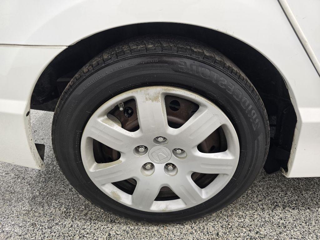 Honda Civic LX Sedan 5-Speed AT 2009