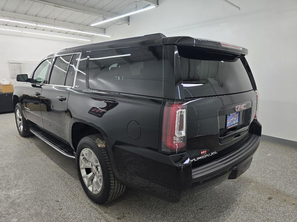 GMC Yukon XL SLT 1/2 Ton 2WD 2015
