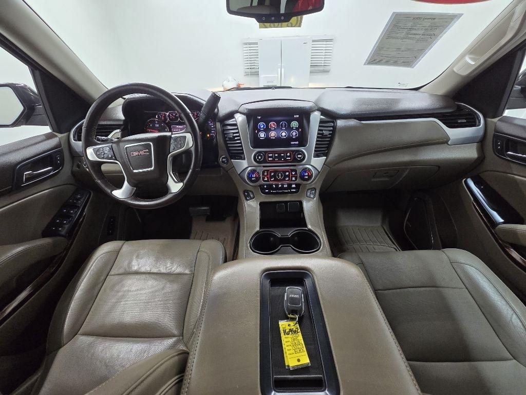GMC Yukon XL SLT 1/2 Ton 2WD 2015