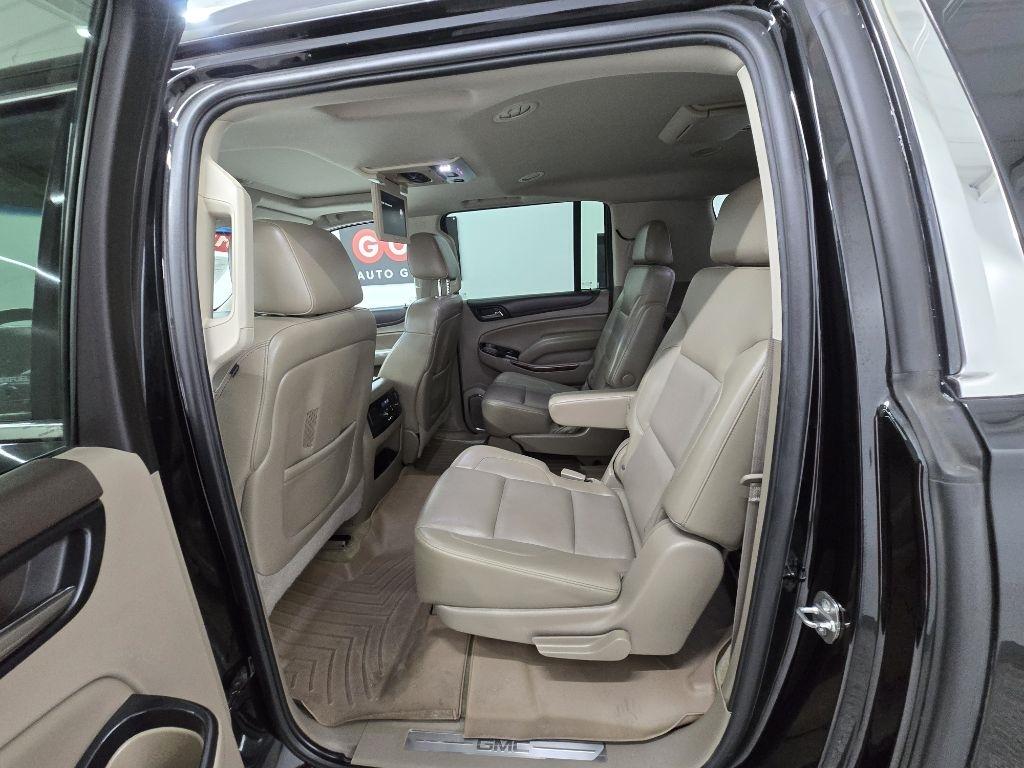 GMC Yukon XL SLT 1/2 Ton 2WD 2015