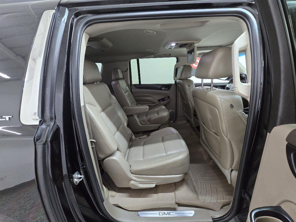 GMC Yukon XL SLT 1/2 Ton 2WD 2015