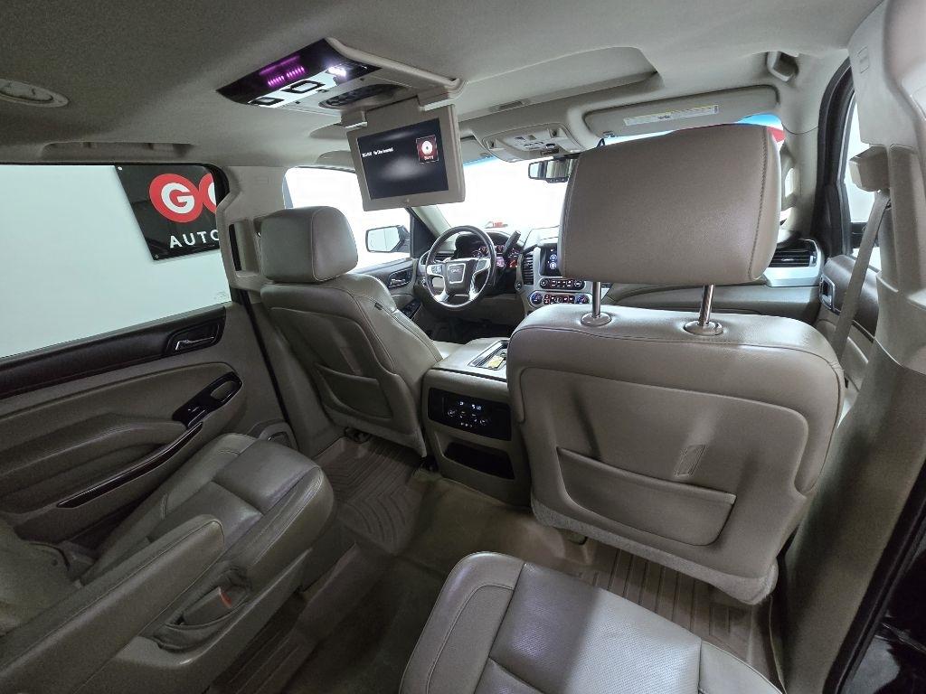 GMC Yukon XL SLT 1/2 Ton 2WD 2015