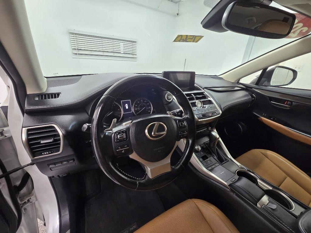 Lexus NX 300 Luxury 2020