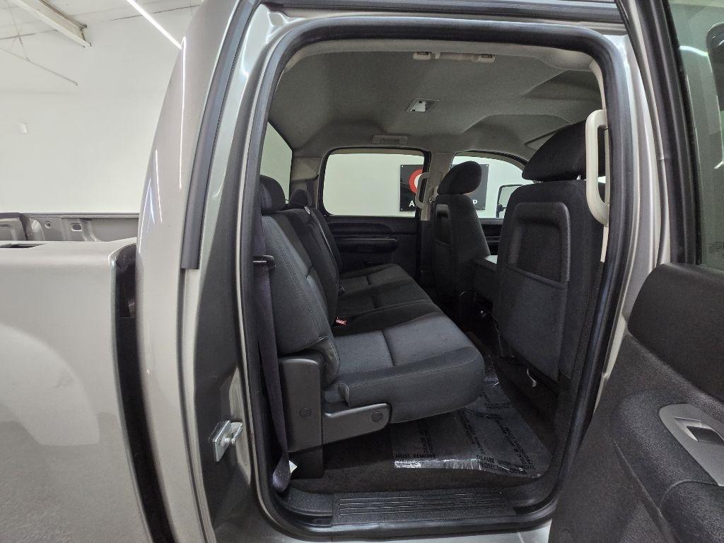 Chevrolet Silverado 1500 LT Crew Cab 4WD 2013