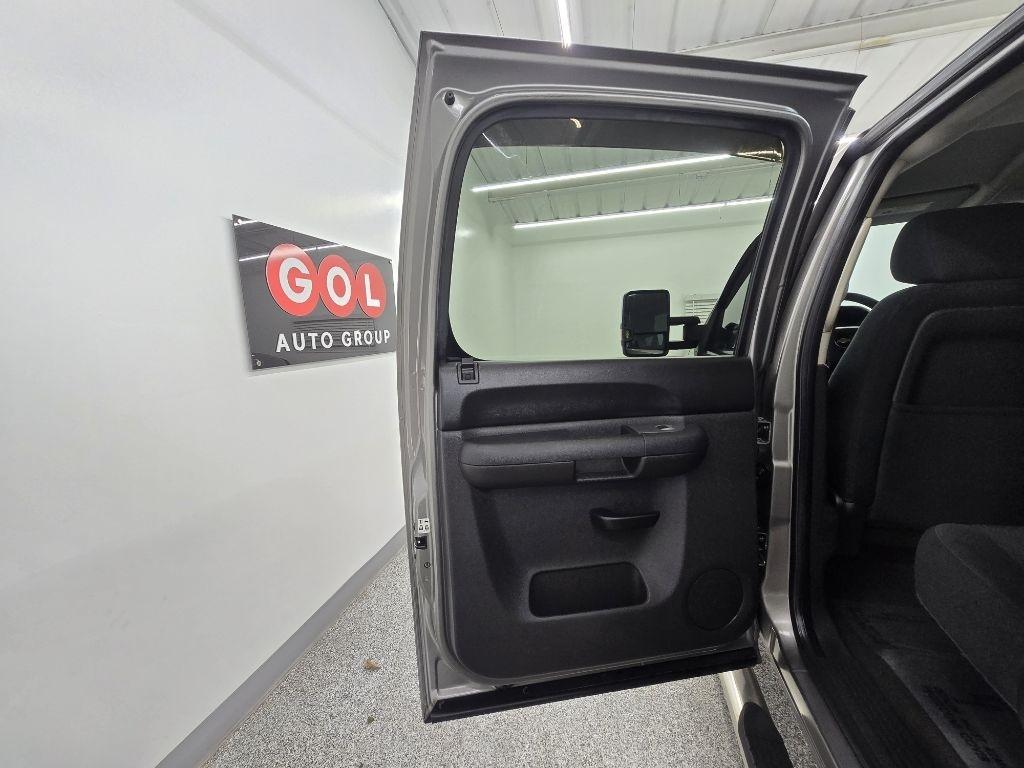 Chevrolet Silverado 1500 LT Crew Cab 4WD 2013