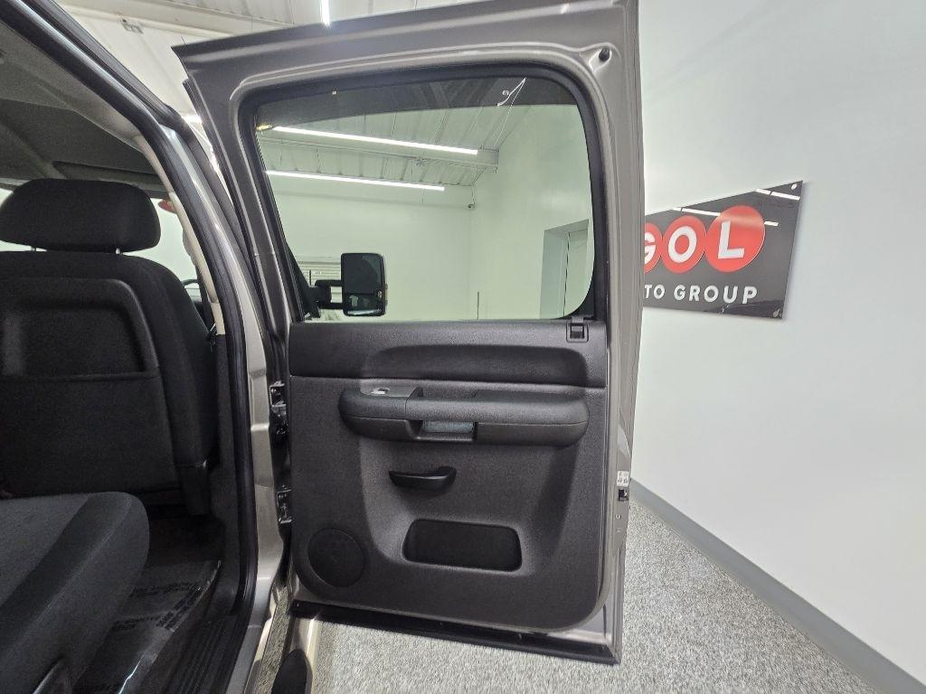 Chevrolet Silverado 1500 LT Crew Cab 4WD 2013