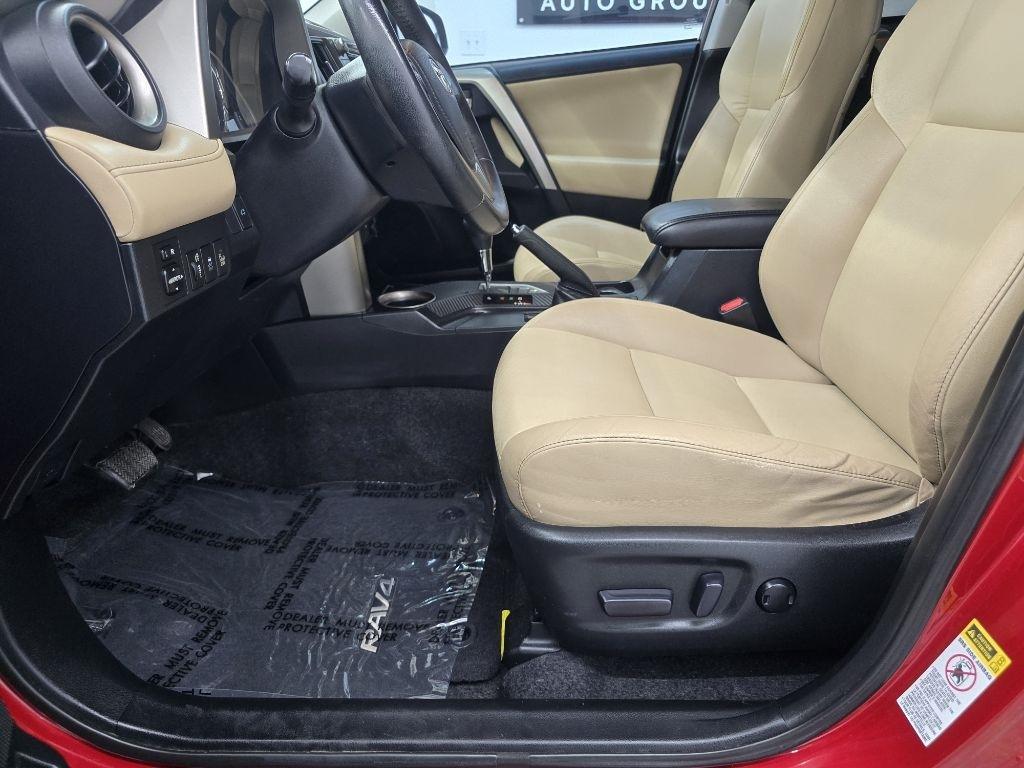 Toyota RAV4 Limited FWD 2015