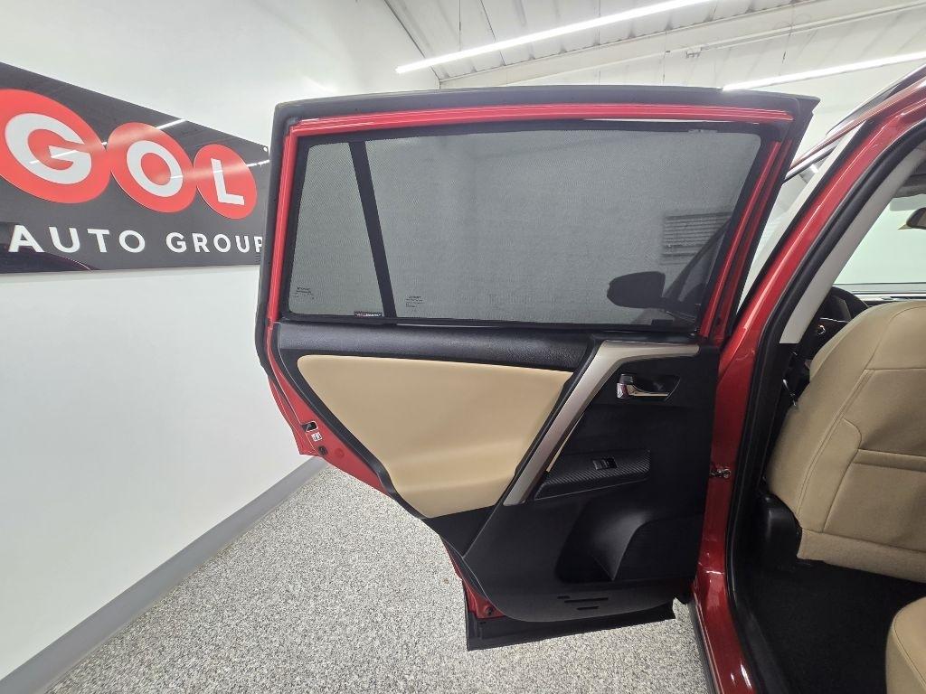 Toyota RAV4 Limited FWD 2015