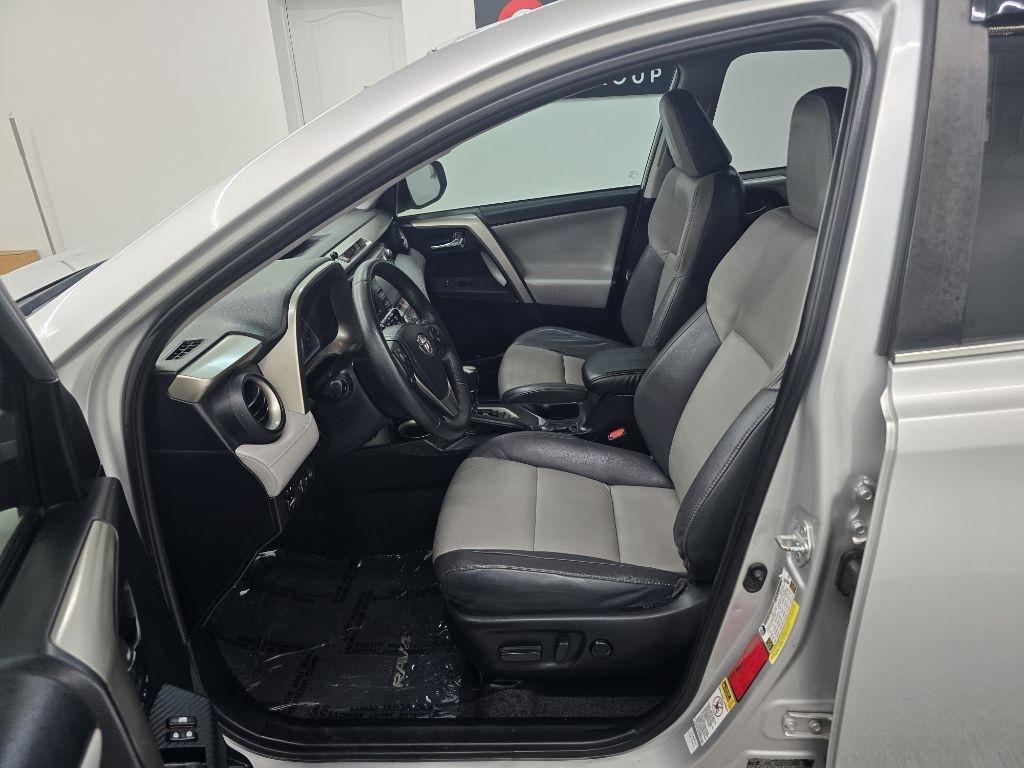 Toyota RAV4 Limited FWD 2015