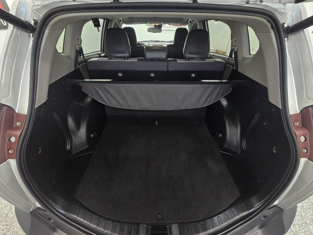Toyota RAV4 Limited FWD 2015
