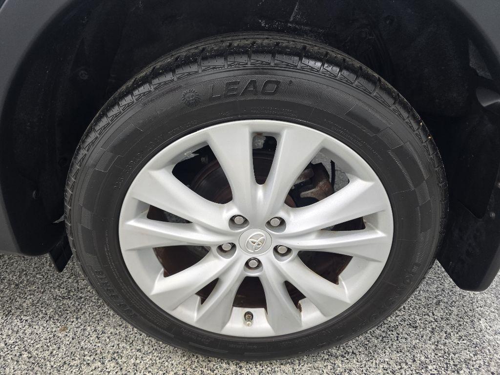 Toyota RAV4 Limited FWD 2015