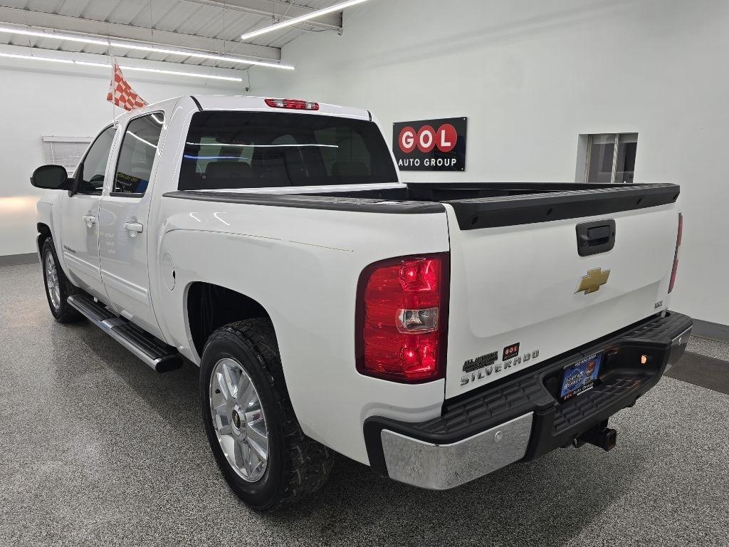 Chevrolet Silverado 1500 LTZ Crew Cab 2WD 2012