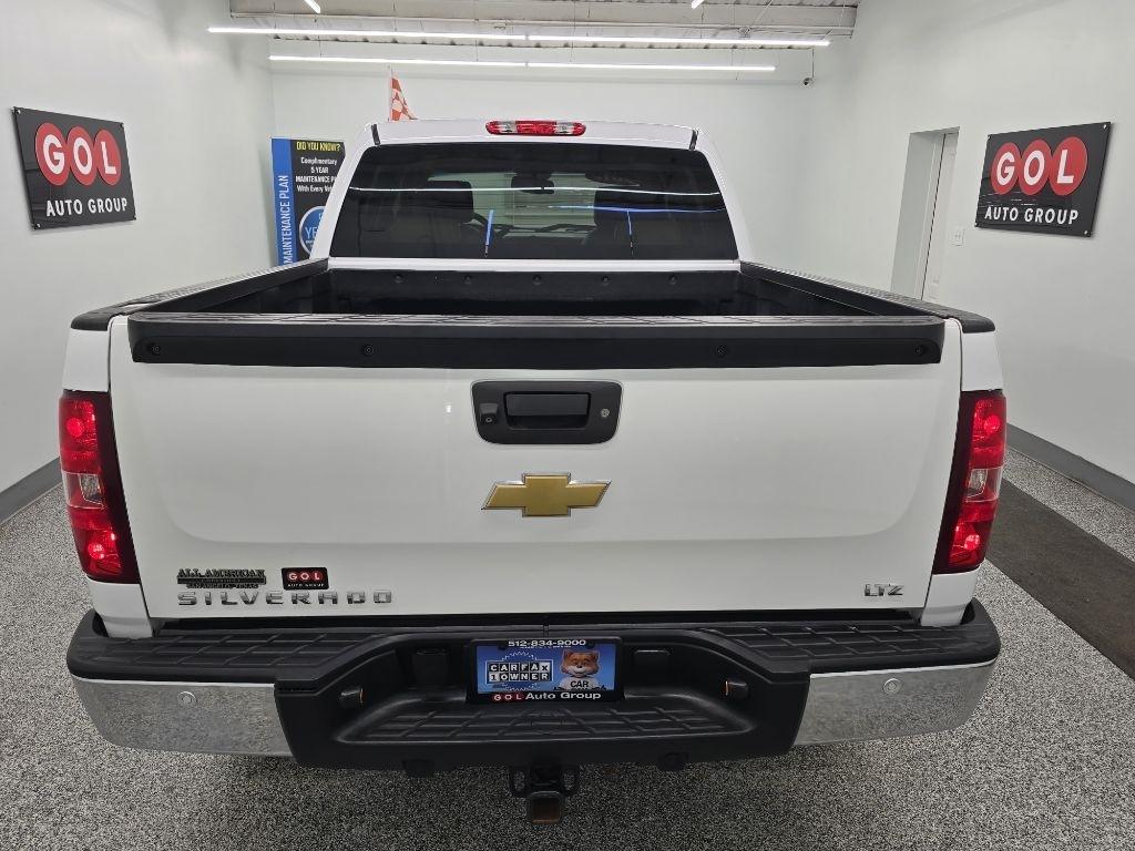 Chevrolet Silverado 1500 LTZ Crew Cab 2WD 2012