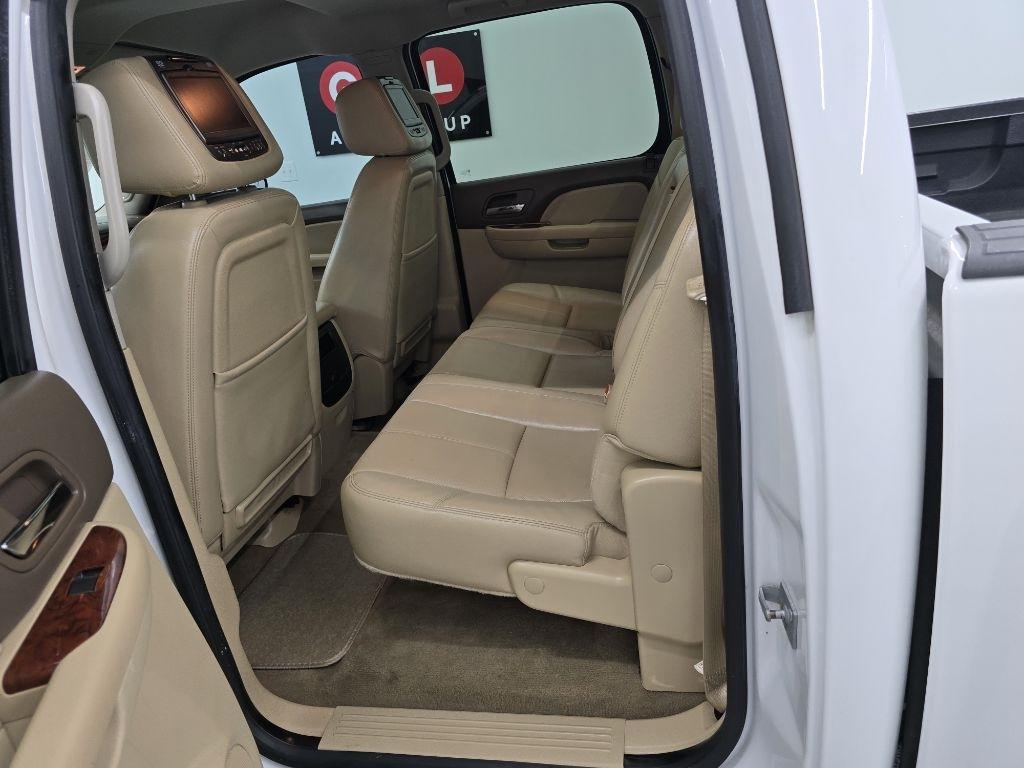 Chevrolet Silverado 1500 LTZ Crew Cab 2WD 2012