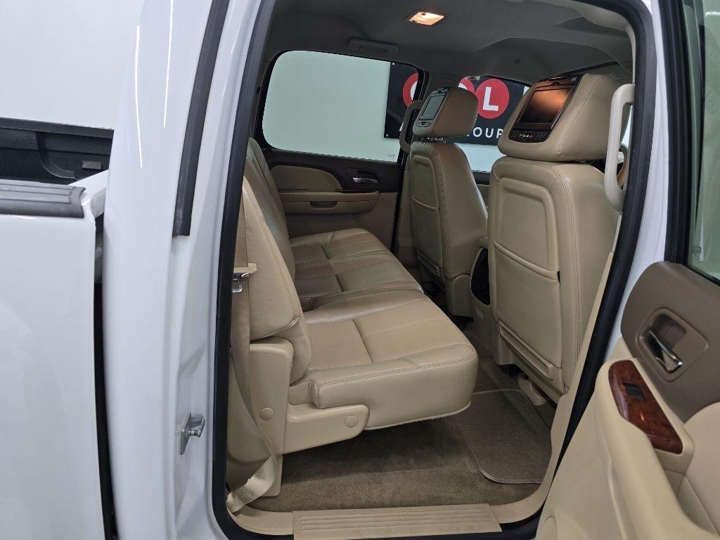 Chevrolet Silverado 1500 LTZ Crew Cab 2WD 2012