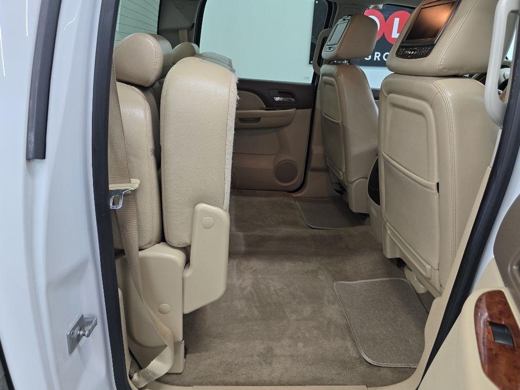 Chevrolet Silverado 1500 LTZ Crew Cab 2WD 2012