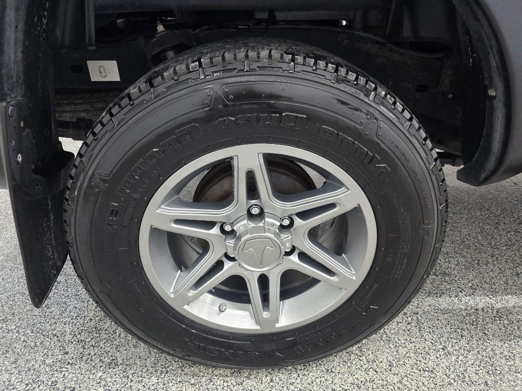 Toyota Tacoma PreRunner Double Cab V6 5AT 2WD 2014