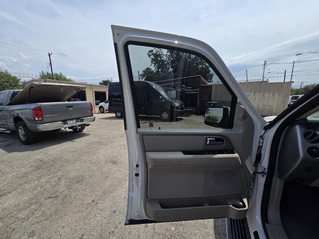 Ford Expedition EL Limited 2WD 2013