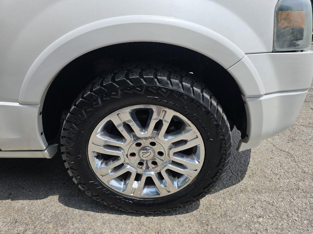 Ford Expedition EL Limited 2WD 2013