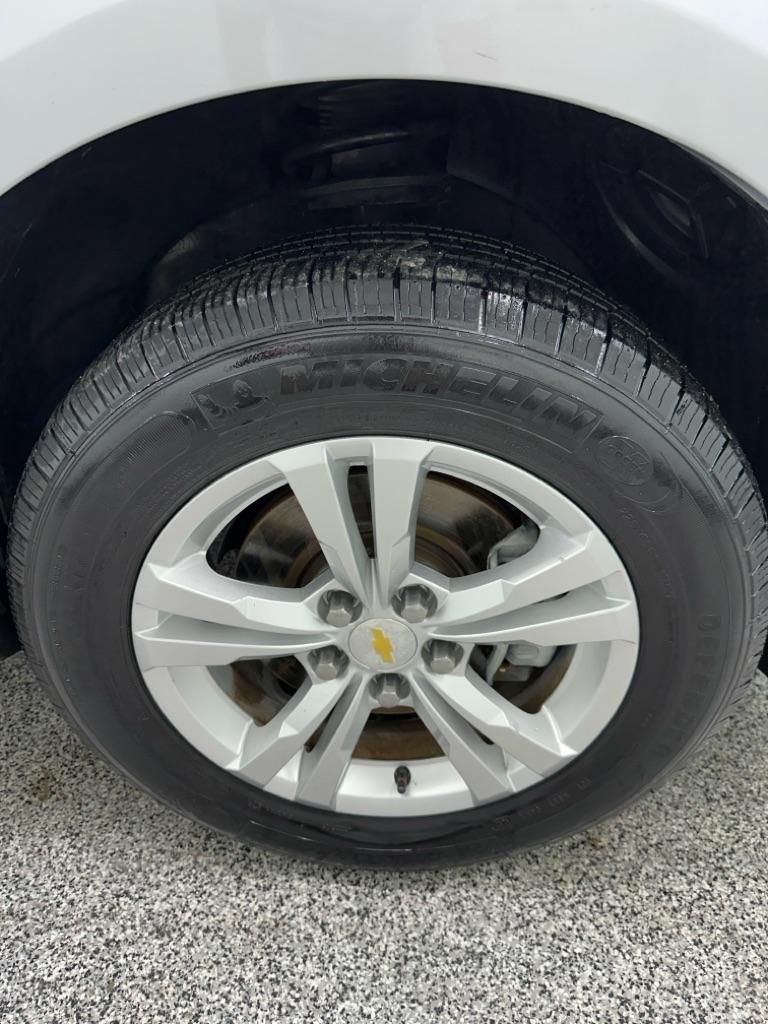 Chevrolet Equinox 1LT 2WD 2012