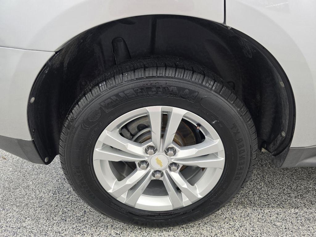 Chevrolet Equinox 1LT 2WD 2012