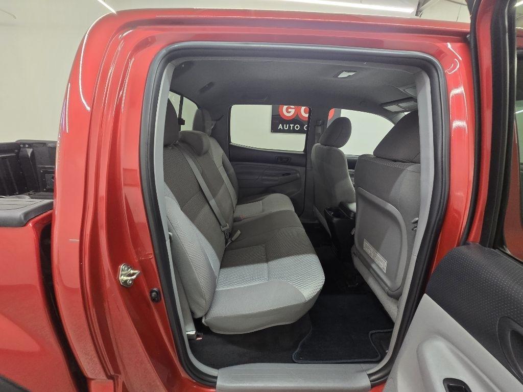 Toyota Tacoma PreRunner Double Cab I4 4AT 2WD 2015