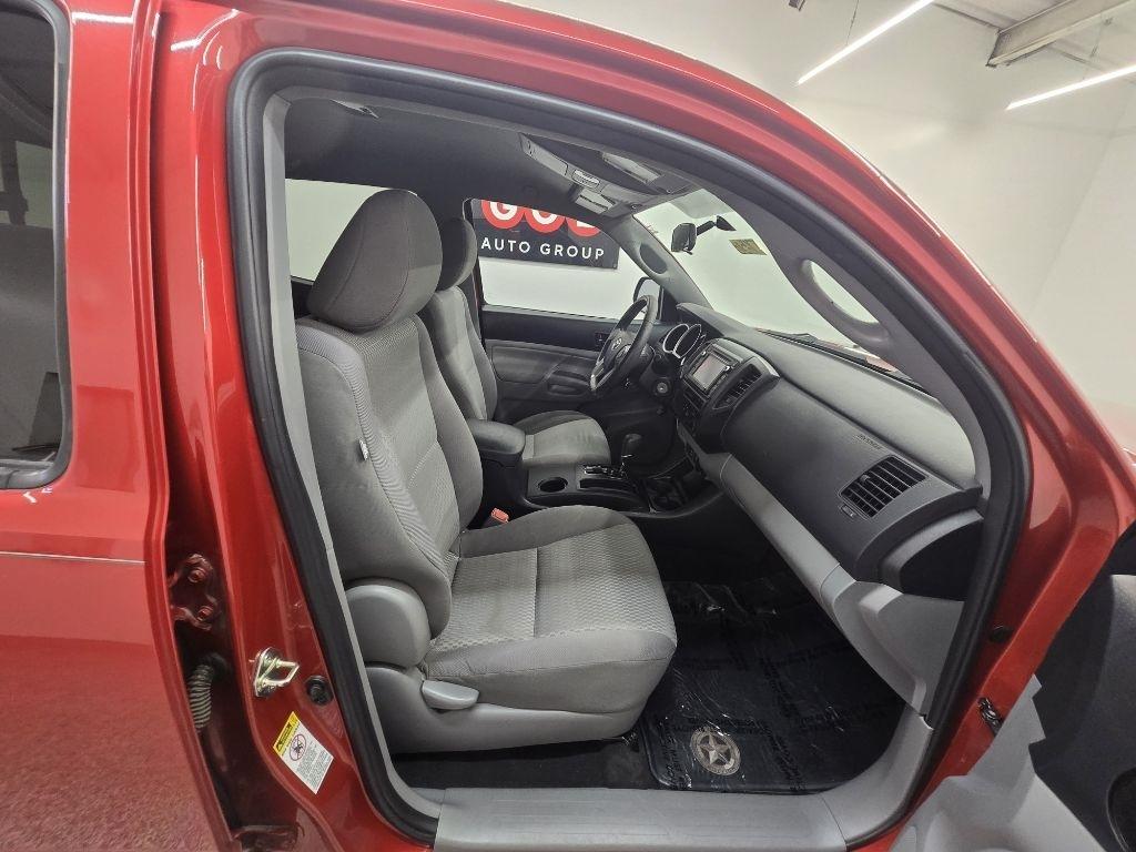 Toyota Tacoma PreRunner Double Cab I4 4AT 2WD 2015