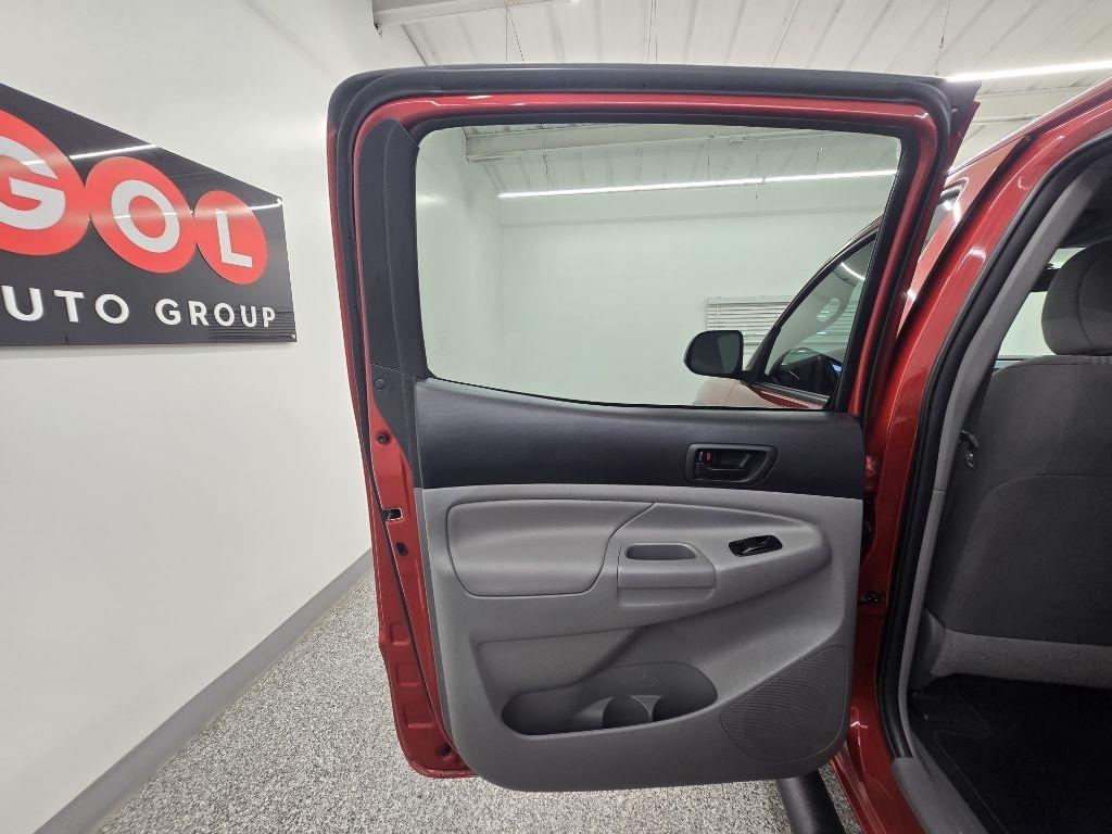 Toyota Tacoma PreRunner Double Cab I4 4AT 2WD 2015