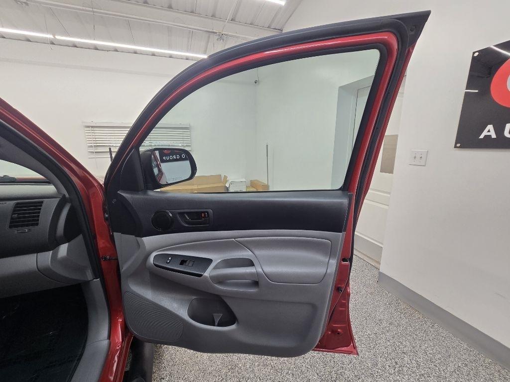 Toyota Tacoma PreRunner Double Cab I4 4AT 2WD 2015