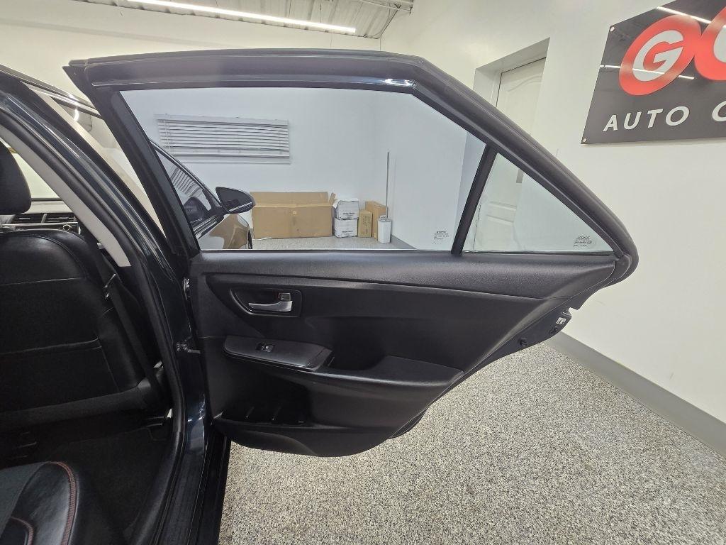 Toyota Camry XLE 2016