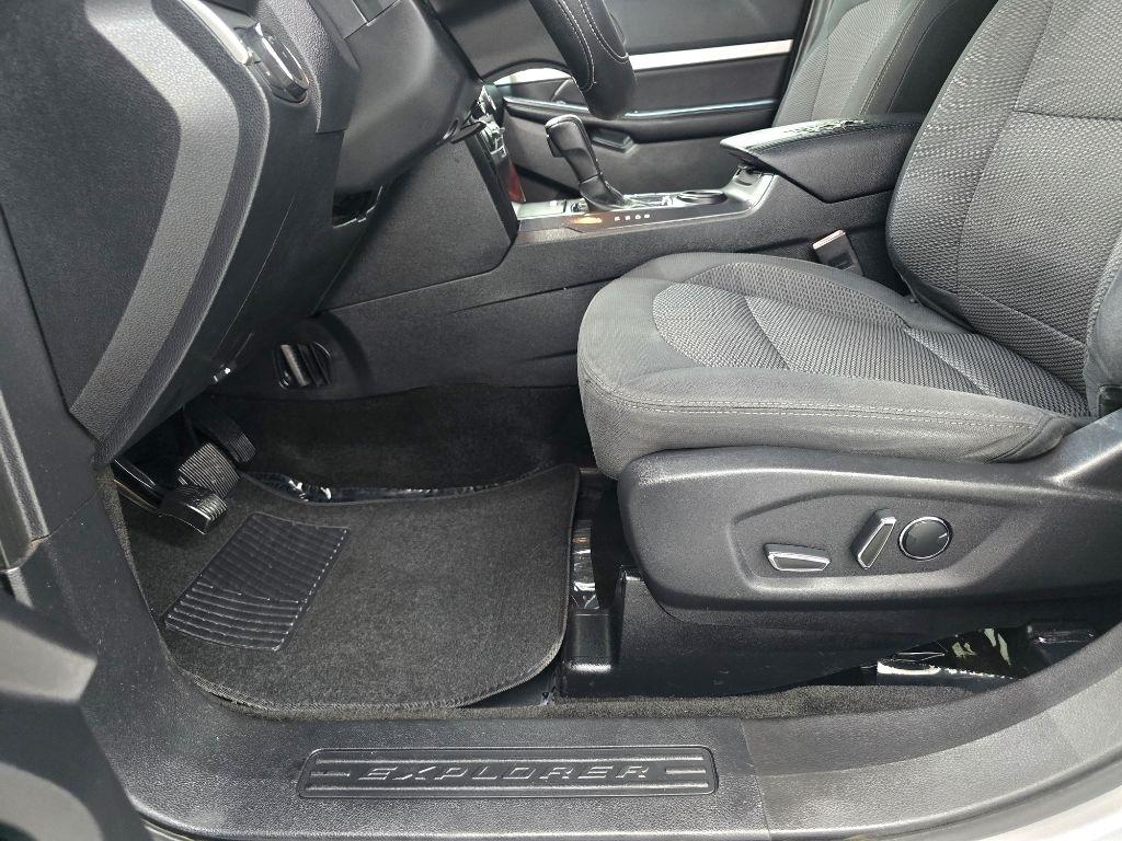 Ford Explorer XLT FWD 2016