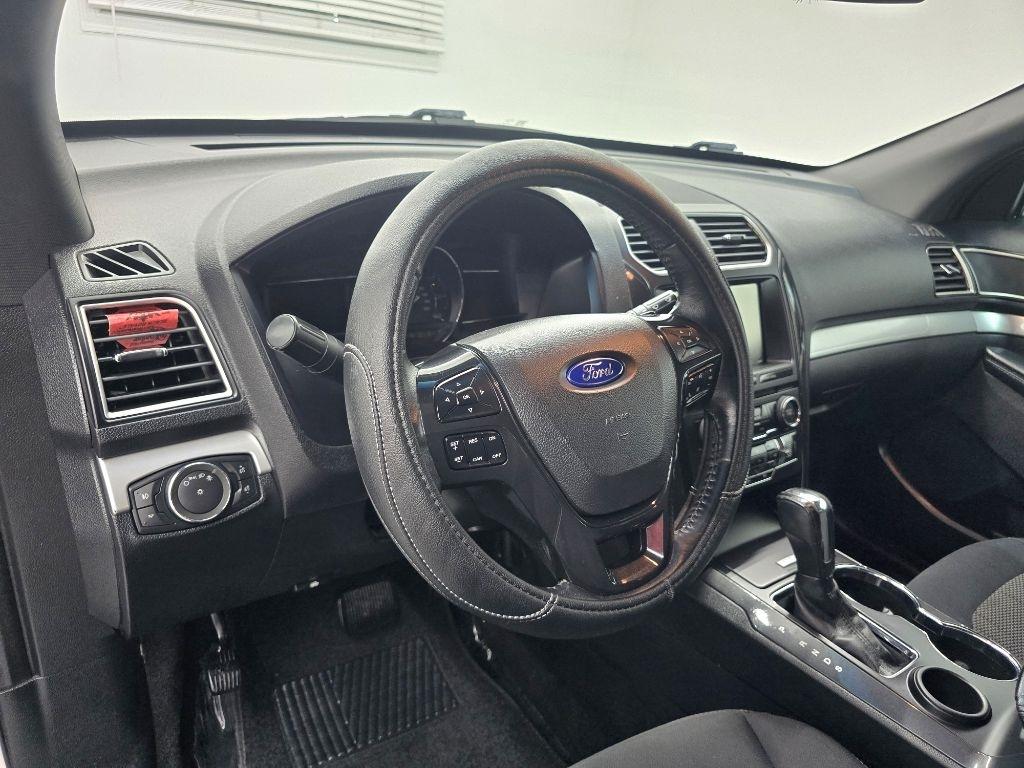 Ford Explorer XLT FWD 2016