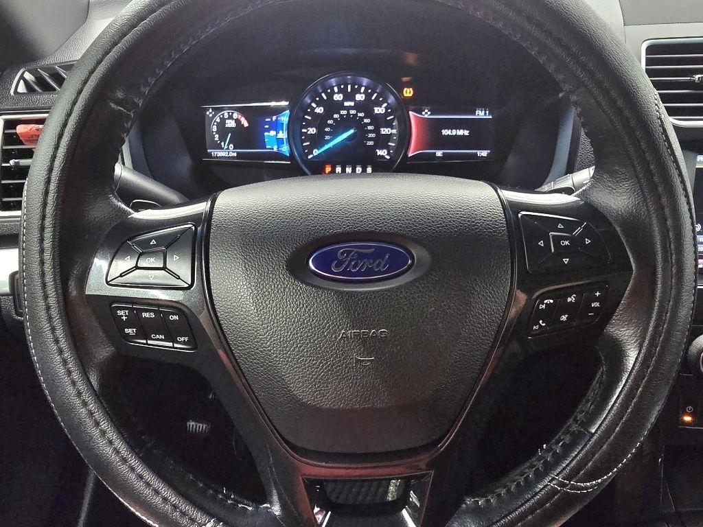 Ford Explorer XLT FWD 2016