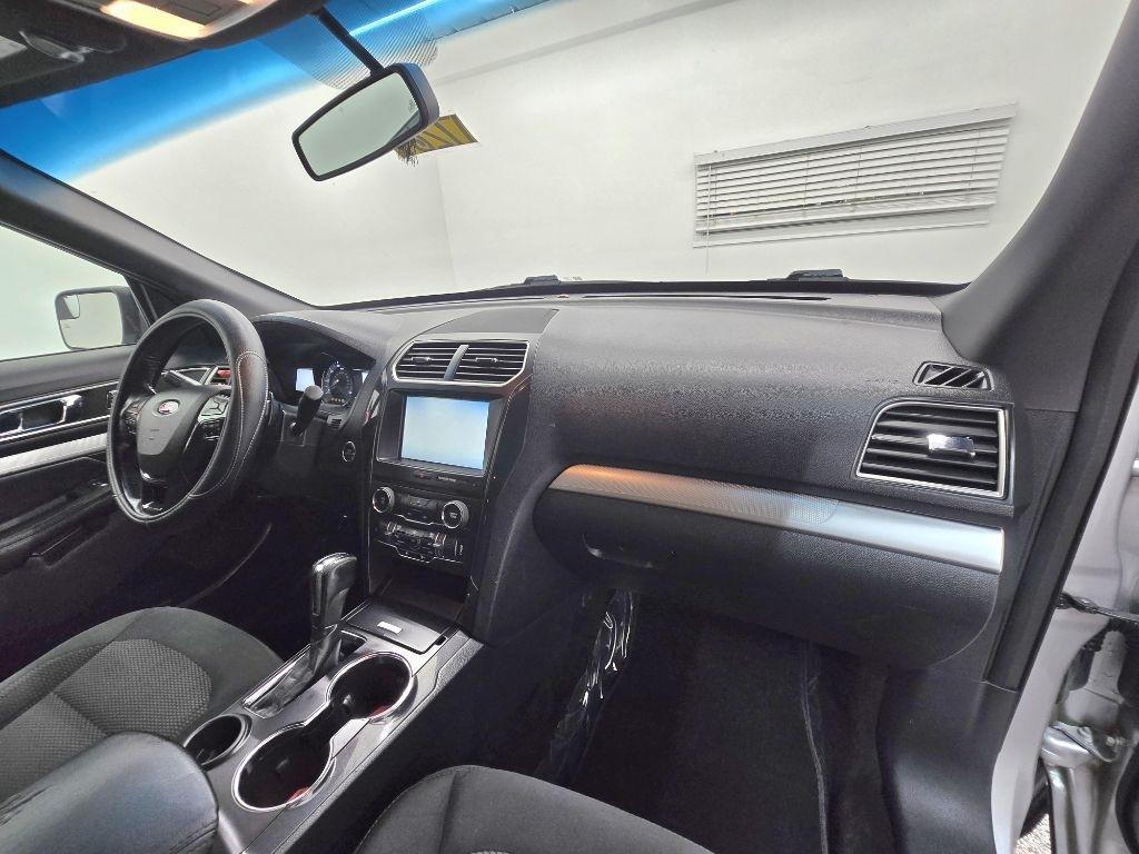 Ford Explorer XLT FWD 2016