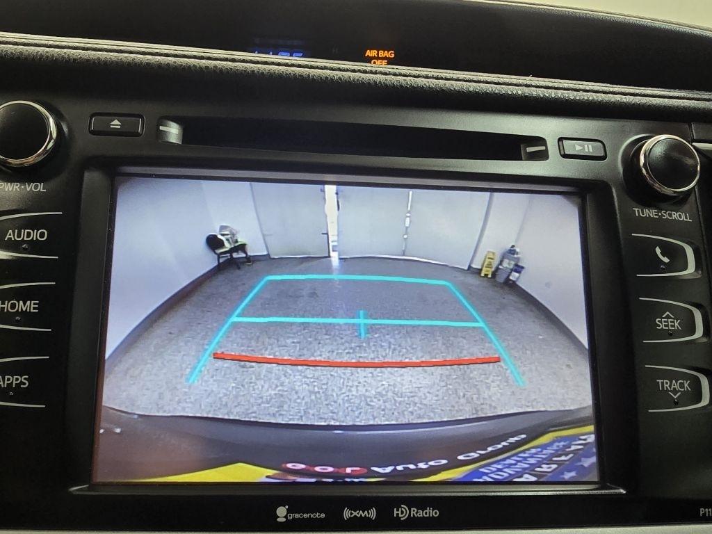 Toyota Highlander LE Plus FWD V6 2017