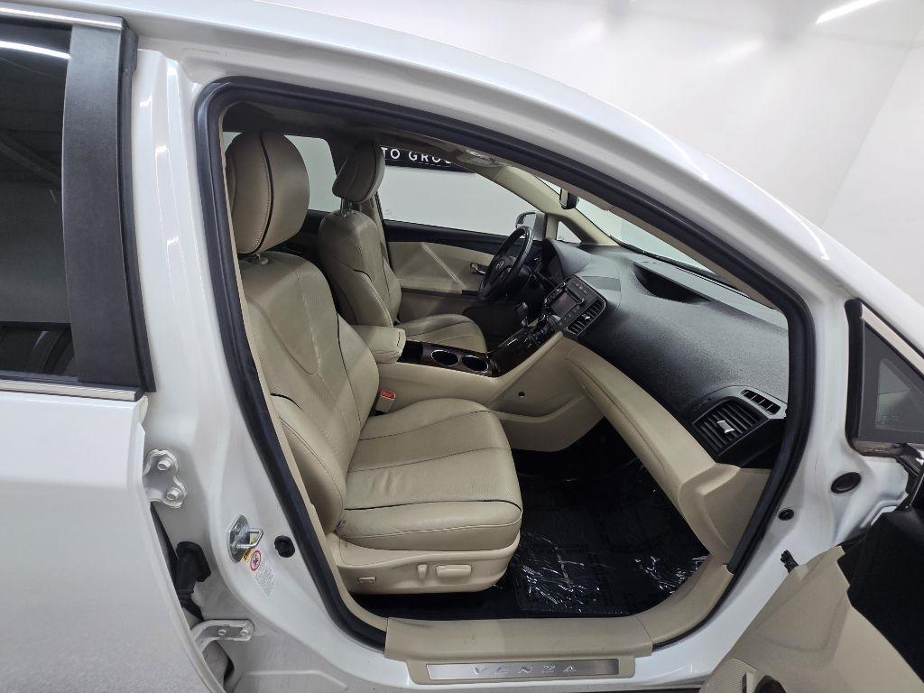 Toyota Venza XLE V6 FWD 2015