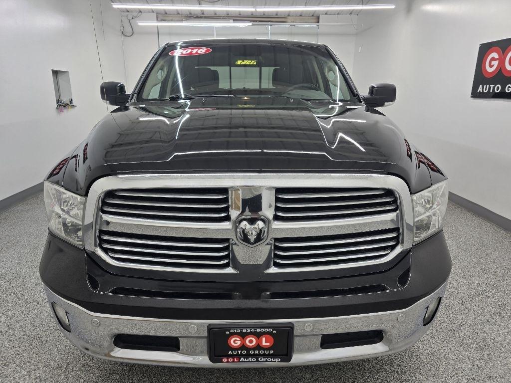 RAM 1500 SLT Crew Cab SWB 2WD 2016