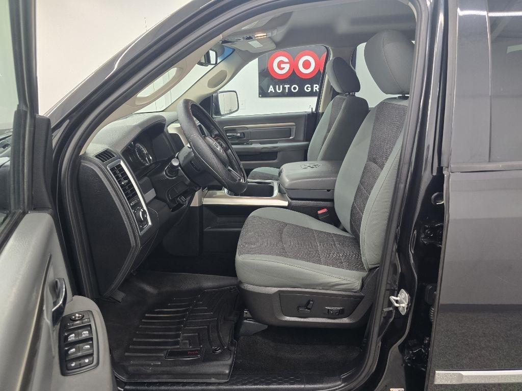 RAM 1500 SLT Crew Cab SWB 2WD 2016