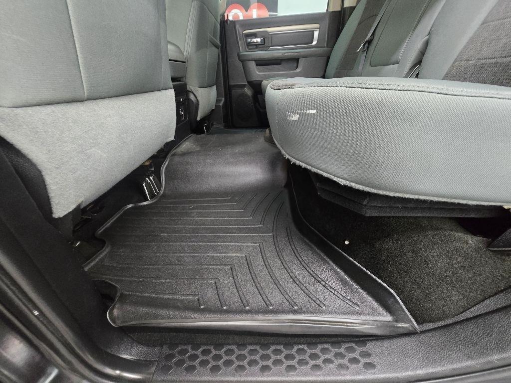 RAM 1500 SLT Crew Cab SWB 2WD 2016