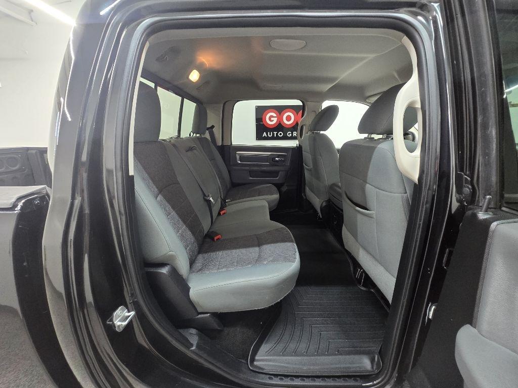 RAM 1500 SLT Crew Cab SWB 2WD 2016