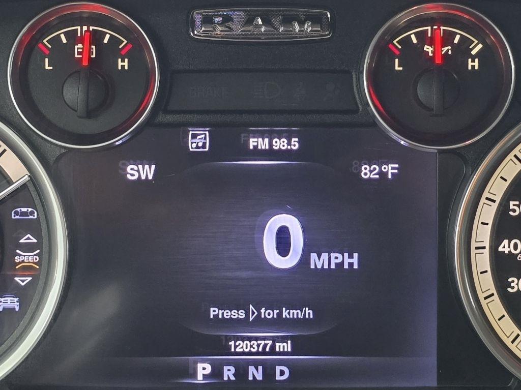 RAM 1500 SLT Crew Cab SWB 2WD 2016