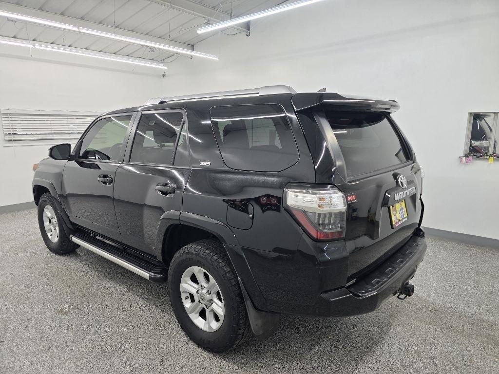 Toyota 4Runner SR5 4WD 2014