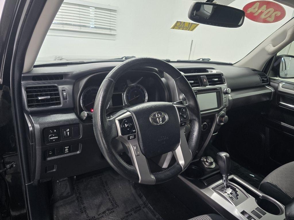 Toyota 4Runner SR5 4WD 2014