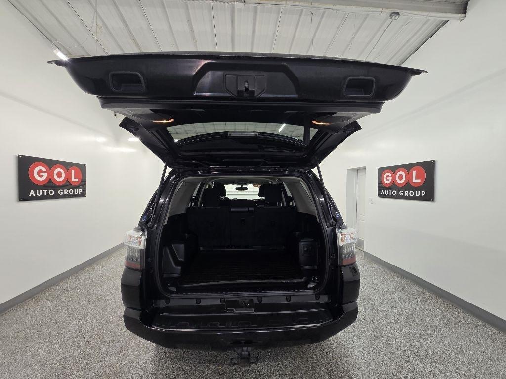 Toyota 4Runner SR5 4WD 2014