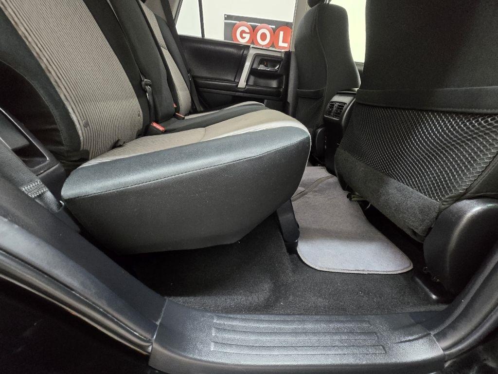 Toyota 4Runner SR5 4WD 2014